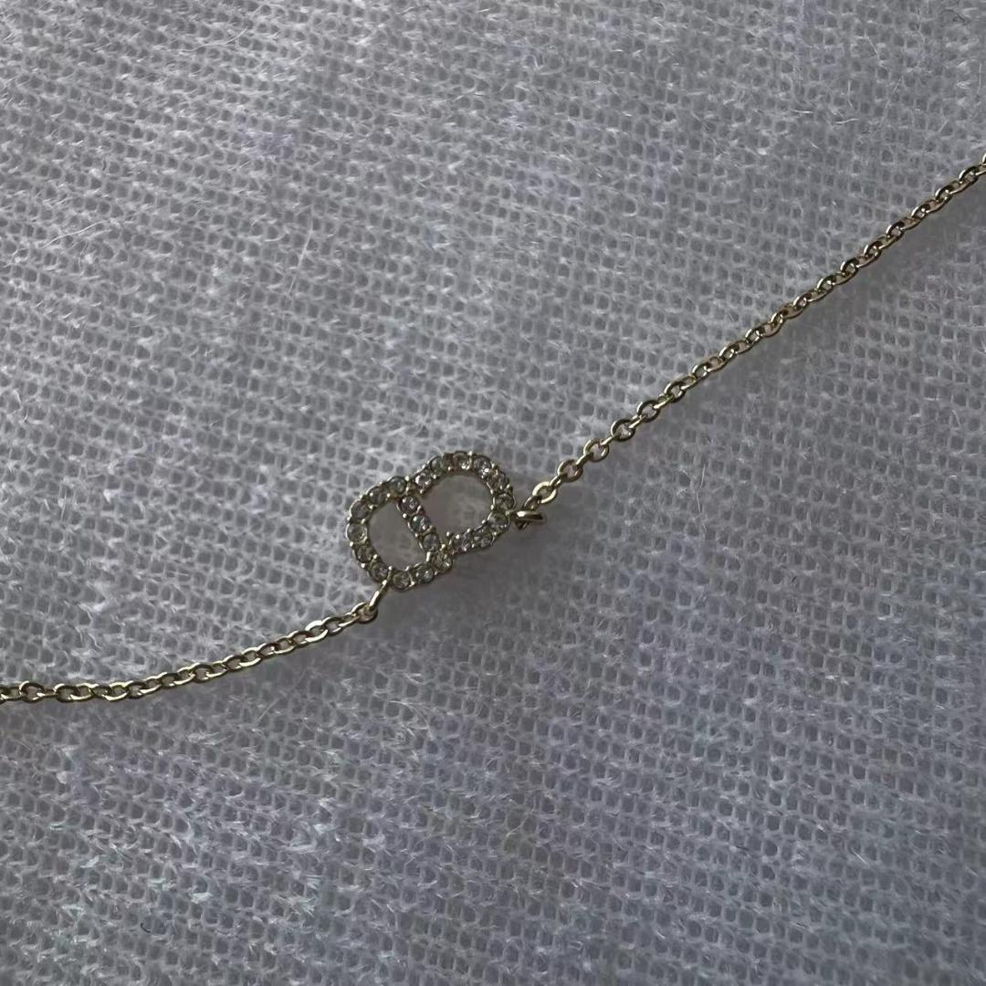 CDロゴ アルファベット ネックレス ゴールド