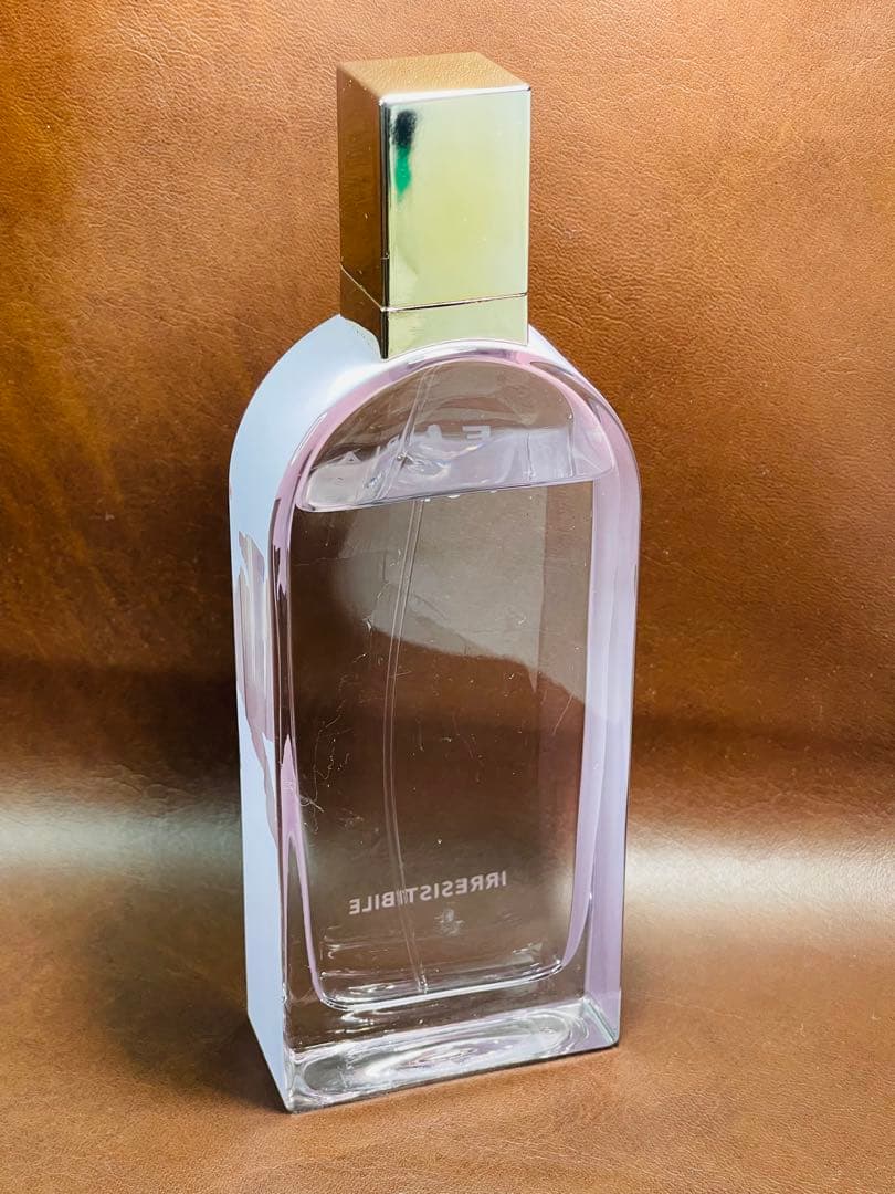 フルラ イレジスティブル オードパルファム 100ml