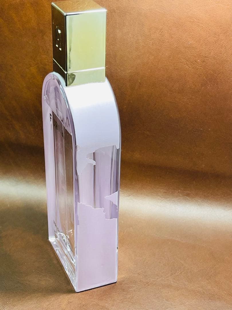 フルラ イレジスティブル オードパルファム 100ml