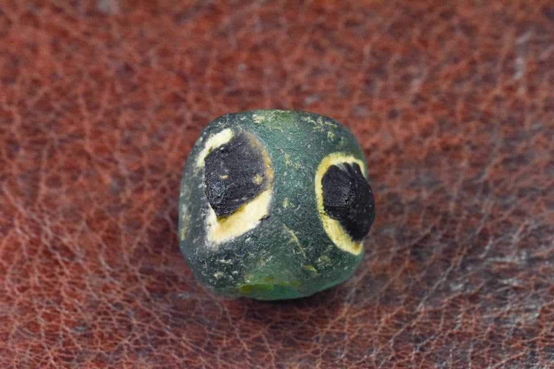 アフガニスタン産イスラムグリーンアイビーズ