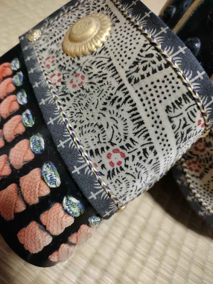 鎧　甲冑の兜　鎧兜　侍　武将