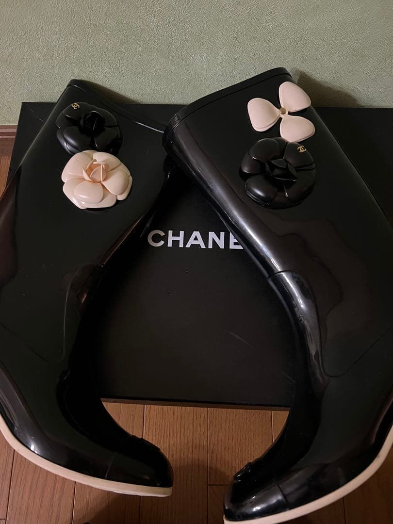 CHANELカメリア入手困難レインブーツ難あり　大幅値下げ