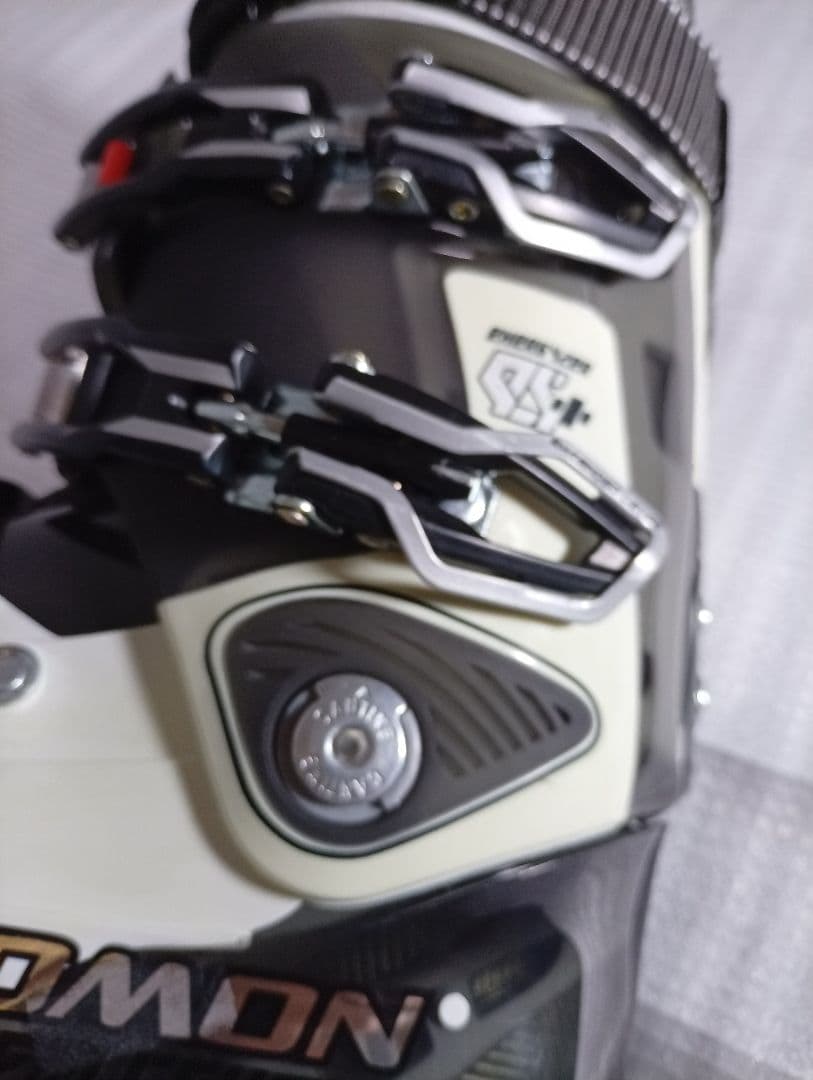 SALOMON ファルコン ST CS 26.0cm　カービング　パウダー