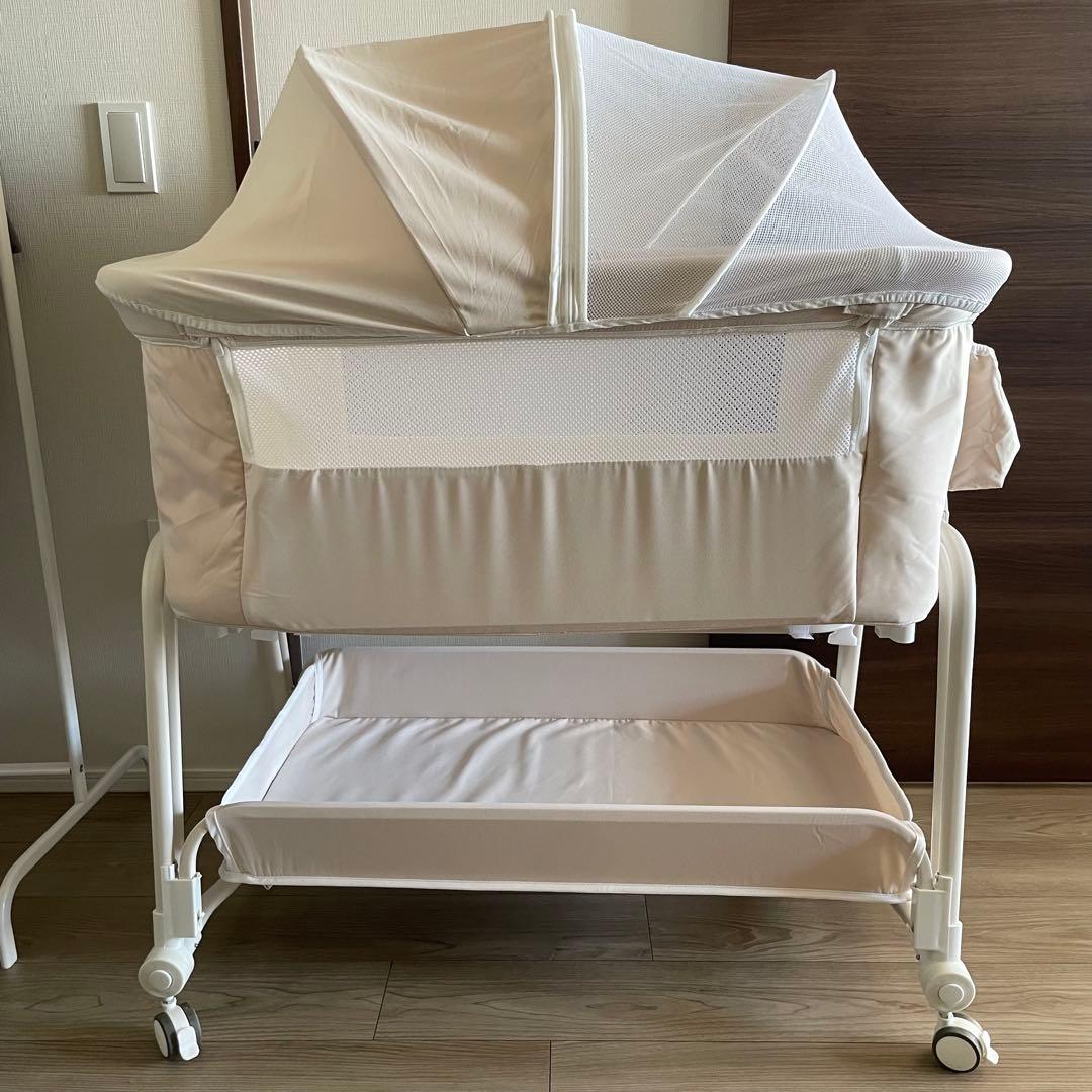 折り畳み ベビーベッド　ホワイト