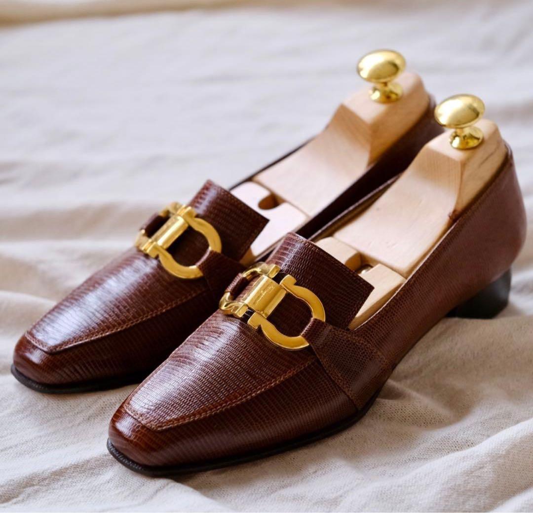 年末限定値下げ！SalvatoreFerragamoリザードガンチーニローファー