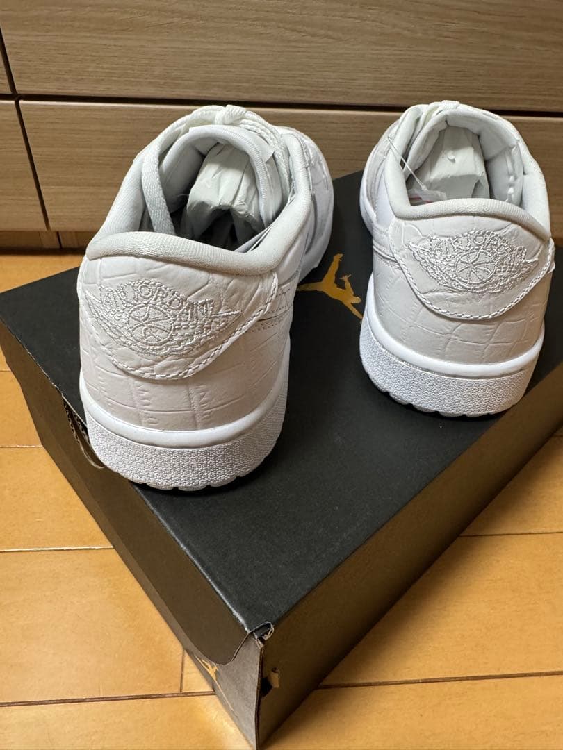 ✴︎新品未使用✴︎ ナイキ　エアジョーダン1 LOW G 26.5cm