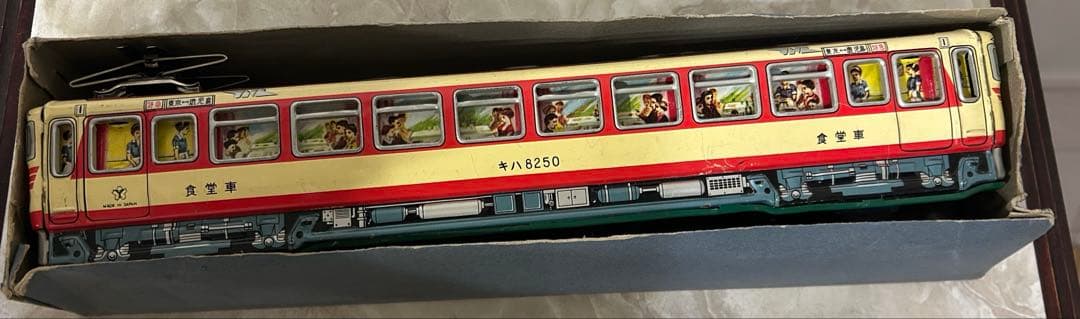 【ブリキ】【箱あり】米澤玩具　特急食堂車キハ8250 ITEM NO. 389