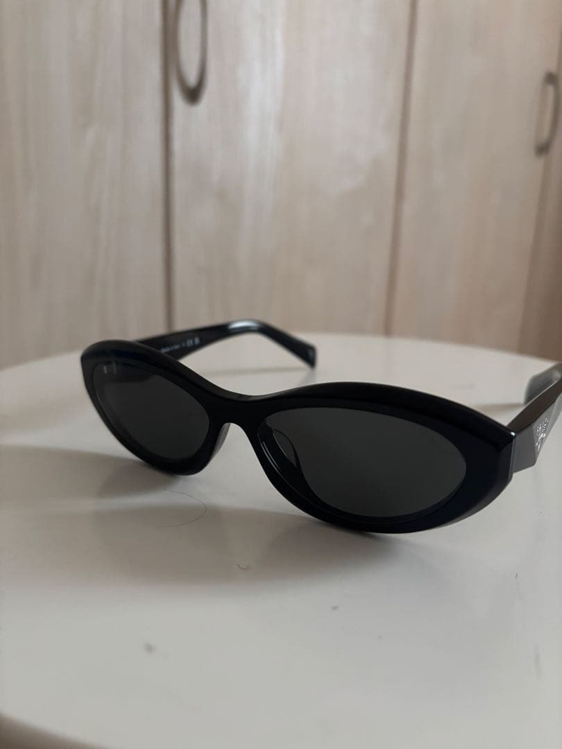 PRADA サングラスSPR 26Zトライアングルロゴ BLACK