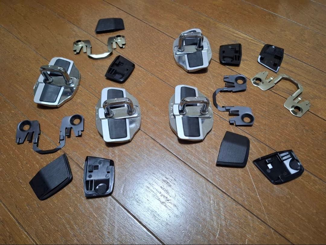 ドアスタビライザー　MS304-00001