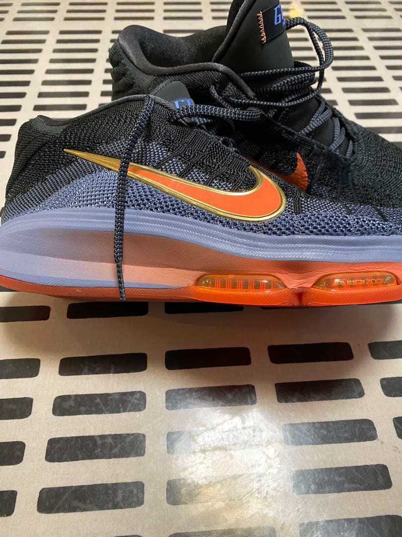 Nike ナイキ　ハッスル3 バスケットボールシューズ　27.0