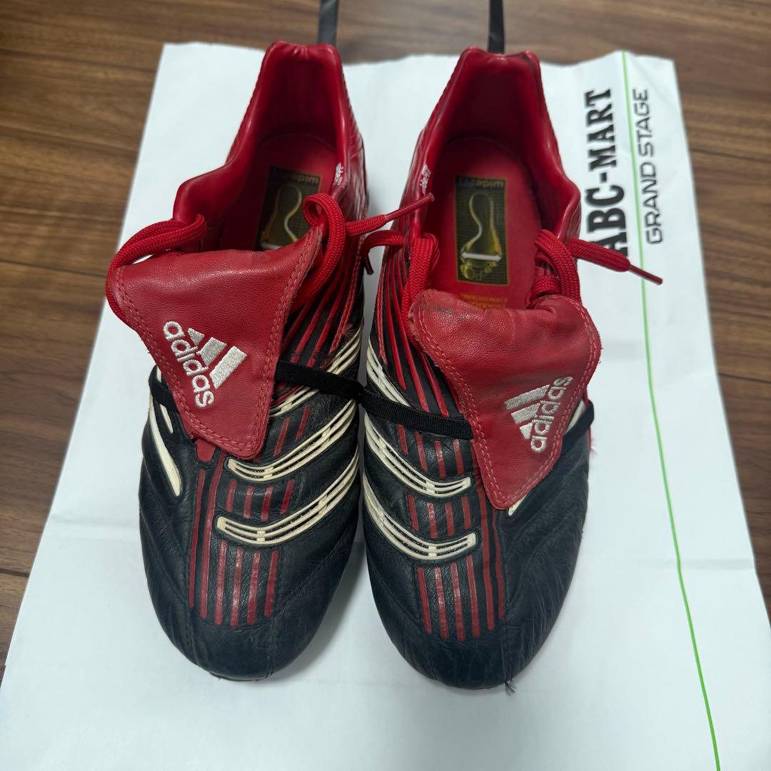adidas Predator サッカーシューズ 赤黒