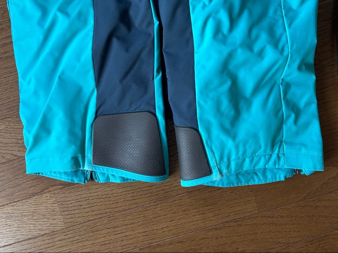 中古品　スキーウェア（クリーニング済）上下セット　DESCENTE　Lサイズ