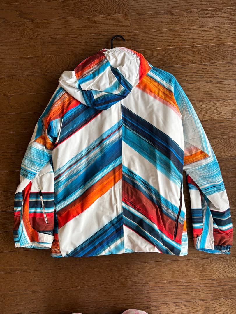 中古品　スキーウェア（クリーニング済）上下セット　DESCENTE　Lサイズ