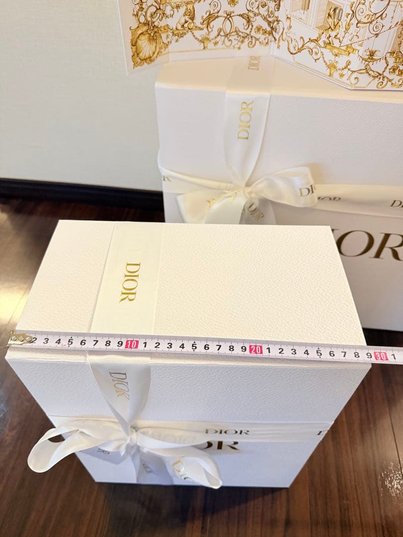 2/19まで Diorクリスマス 日めくりカレンダー 新品未開封