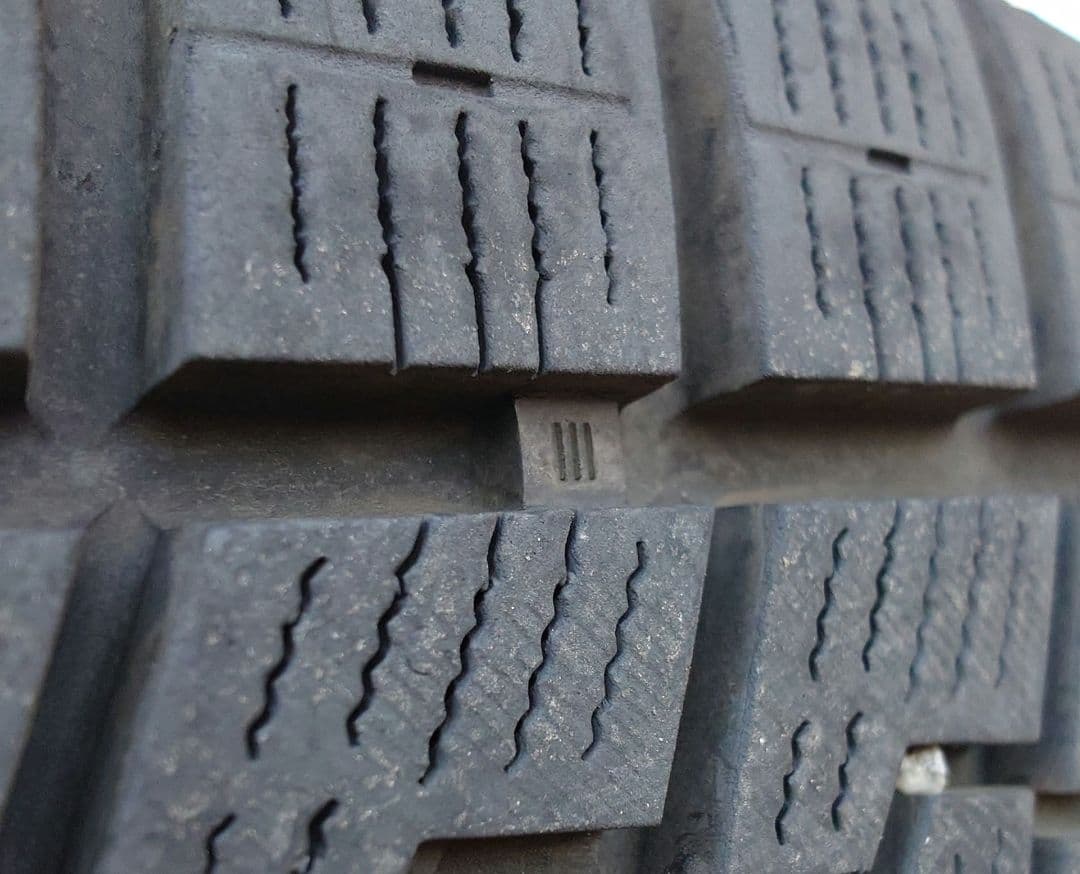 17インチ スタッドレス アイスガードIG70 ホイールセット アルファード30