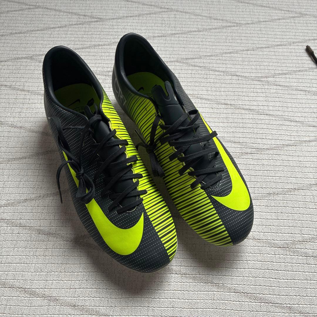 NIKE マーキュリアル ビクトリー VI CR7 HG-V