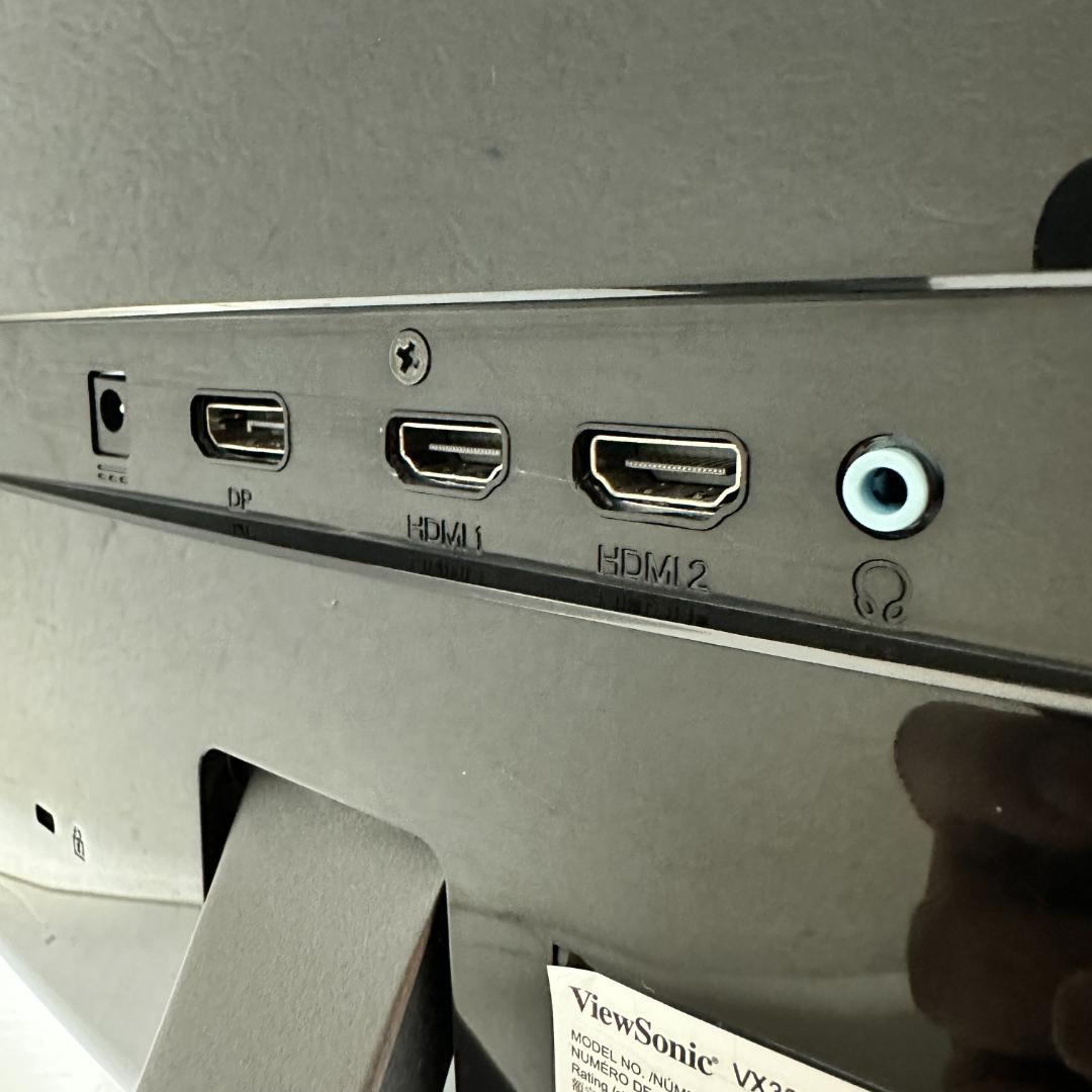 165Hz 31.5型 ゲーミングモニター