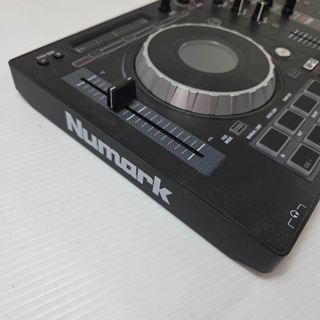 Numark Mixtrack Platinum 4デッキDJ