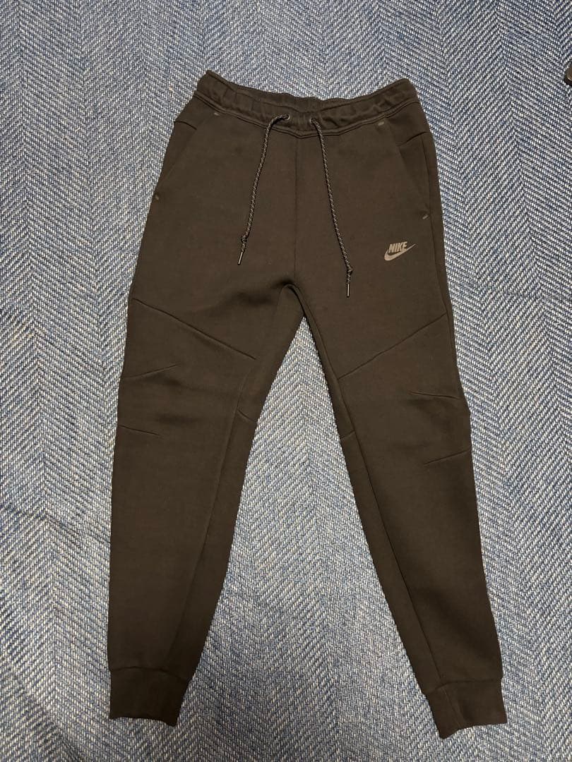 NIKE テックフリース　M パンツ