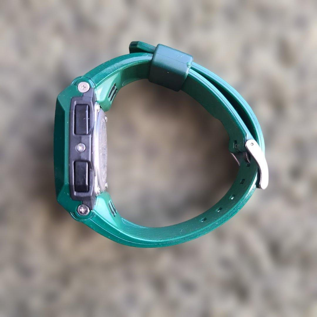 G-SHOCK G-8100A グリーン