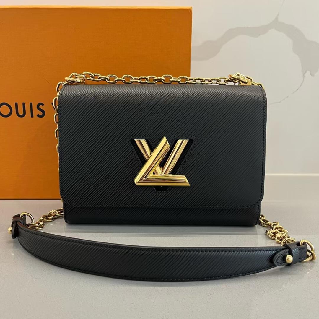LOUIS VUITTON MM エピ レザー ショルダーバッグ 黒