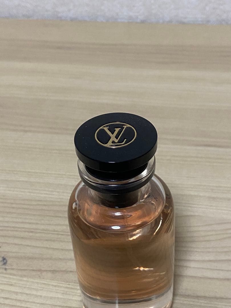 LOUIS VUITTON SPELL ON YOU 香水　100ml