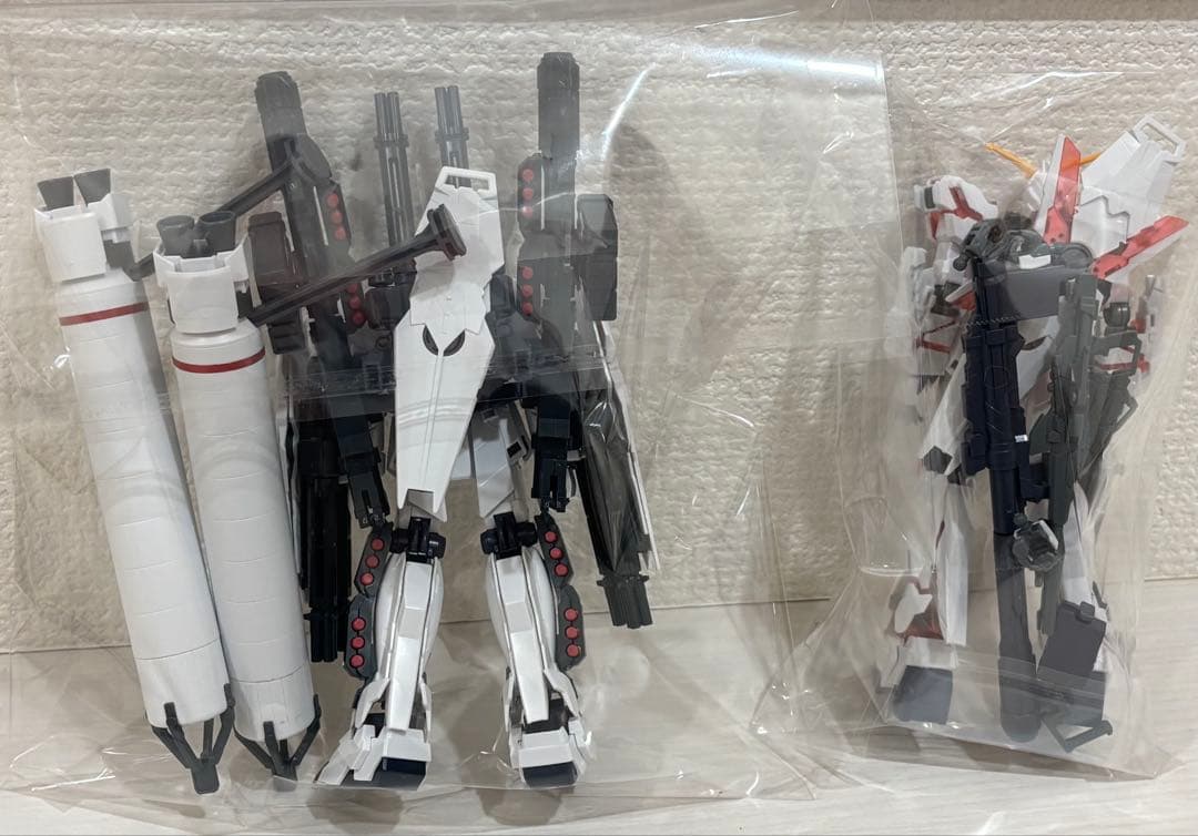 ①ジャンクプラモデル ガンプラ・MG レッドウォーリア HG ダイゼンガー 他