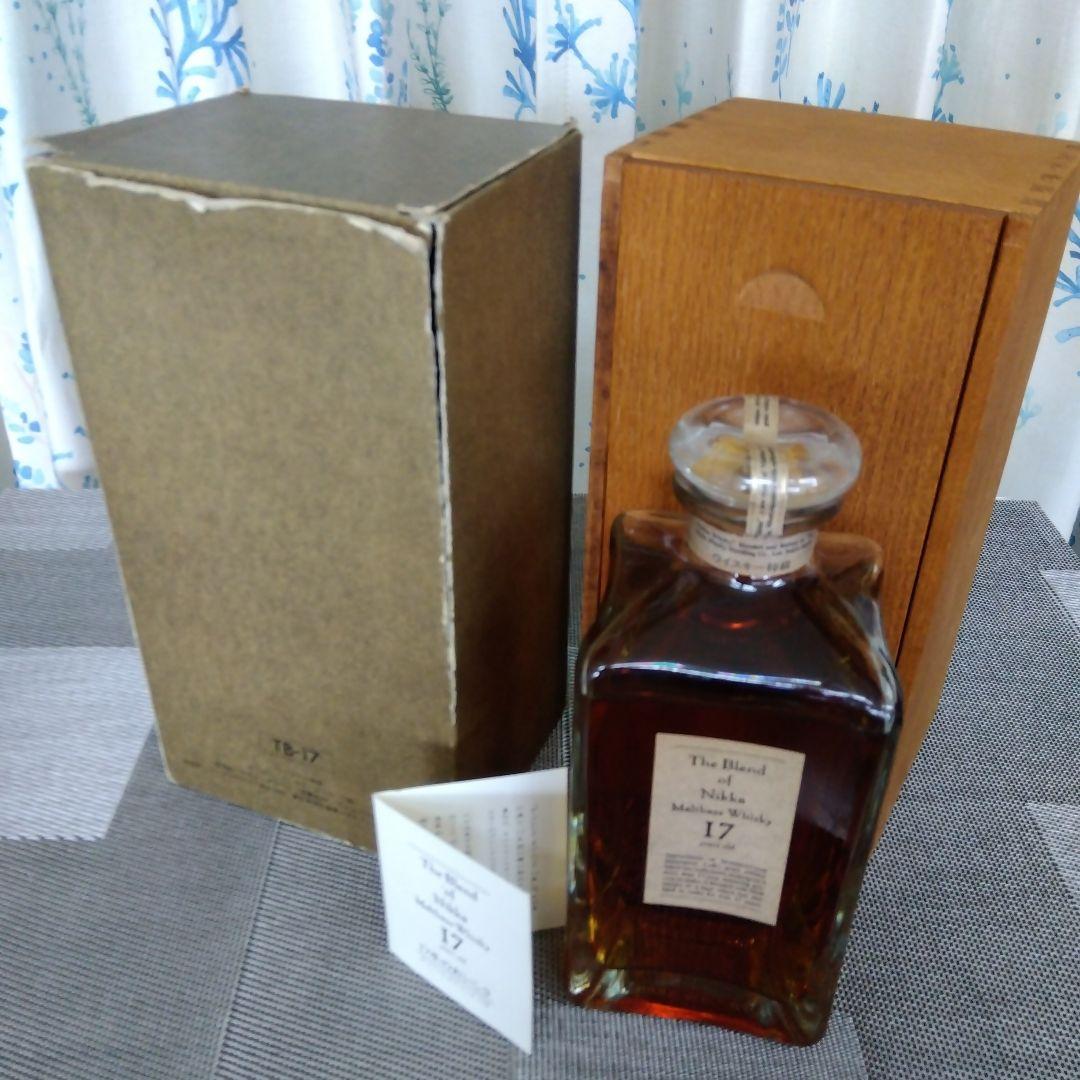 ★ 特級　ザ・ブレンド・オブ・ニッカ 17年   木箱、冊子、外箱付