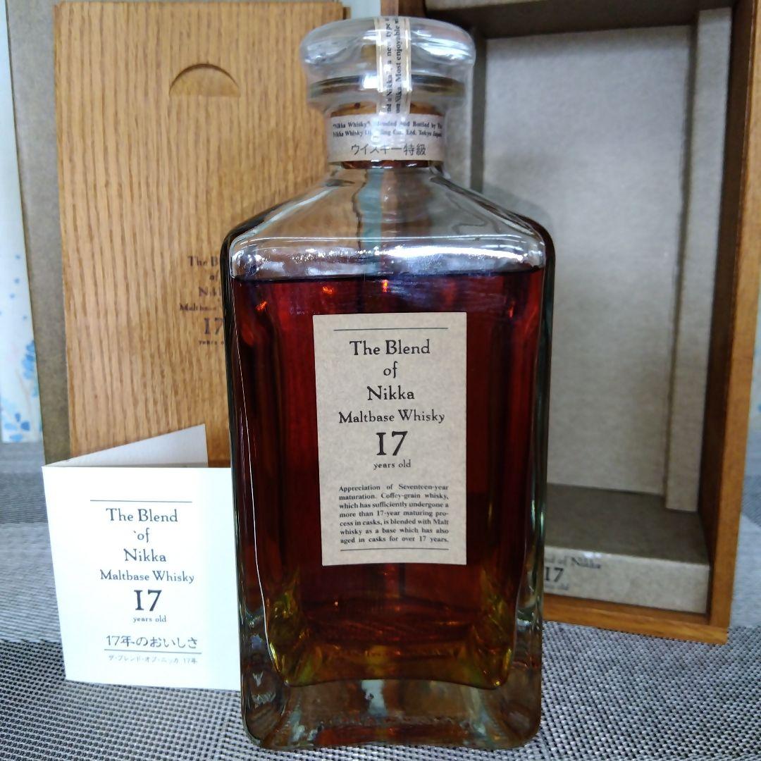 ★ 特級　ザ・ブレンド・オブ・ニッカ 17年   木箱、冊子、外箱付
