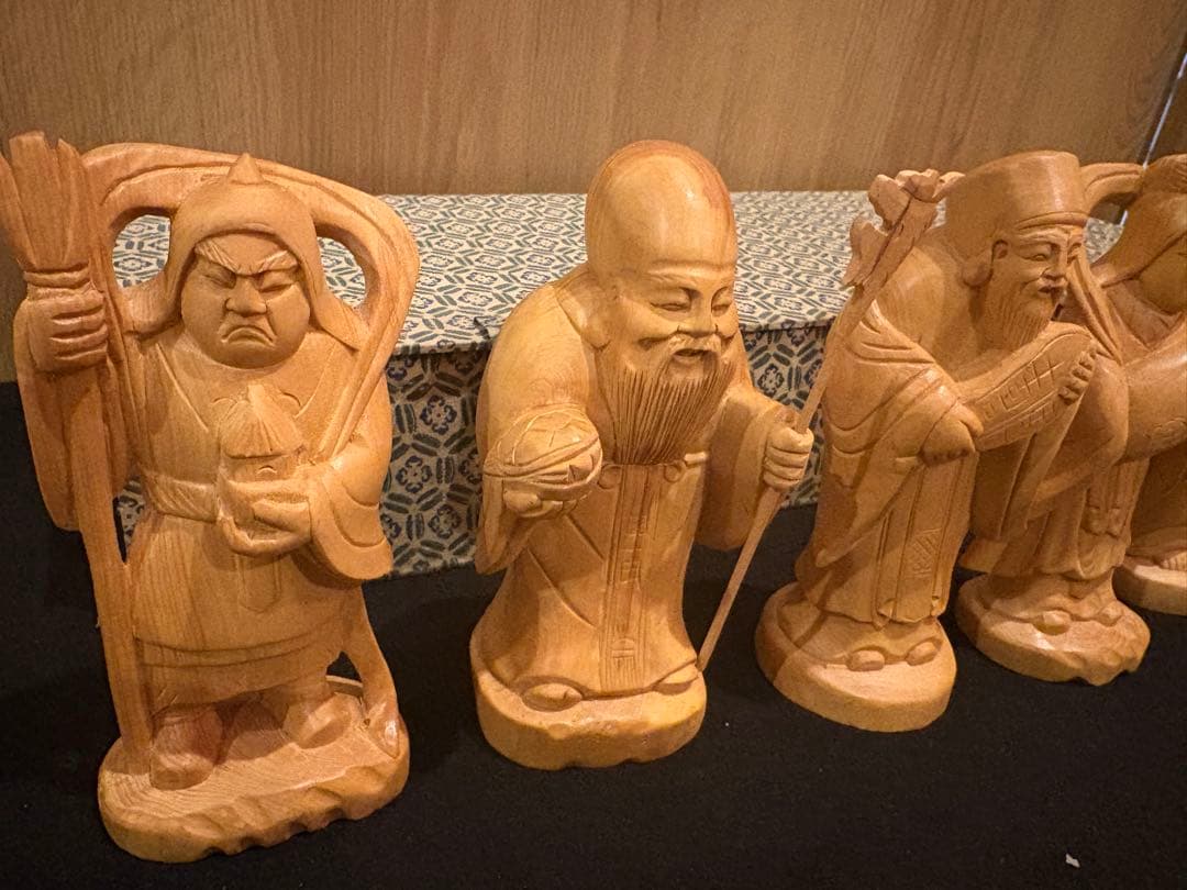 *七福神　木彫り 7体セット 縁起物