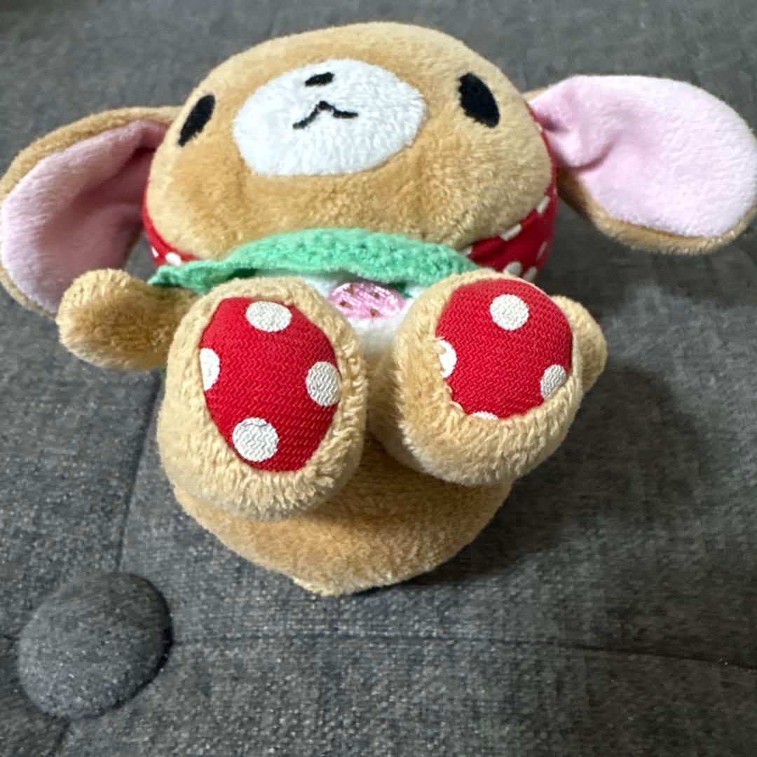 [レア] くろうさ　イチゴになりたいくろうさ　キーホルダー