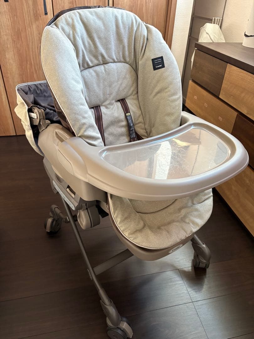 Combi ベビーラック ネムリラAUTOSWING