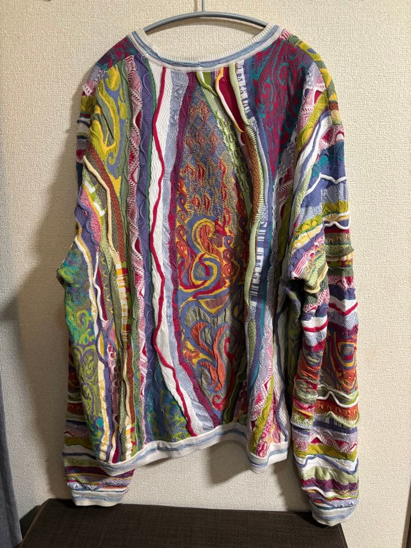 COOGI カラフルセーター