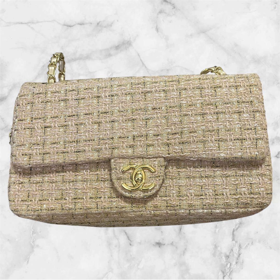 2/5まで限定出品　キルティング　ショルダー　ツイードバッグ　ベージュ　ゴールド