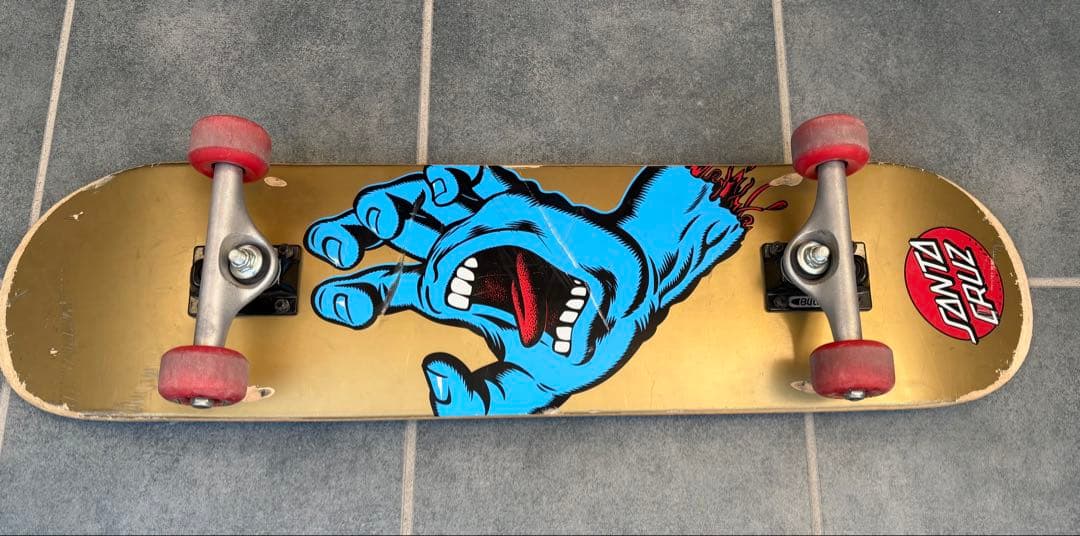 サンタクルーズスケボー　スクリーミングハンド　ゴールドSANTA CRUZ