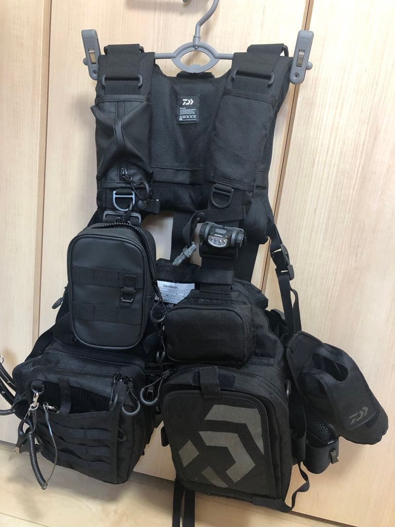 ダイワ　ベンチクールゲームベストⅤ&ルアーセット！美品です