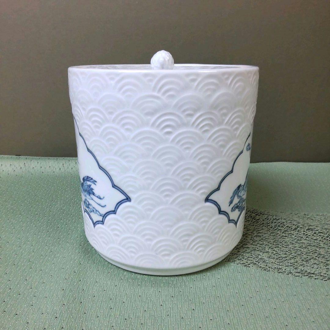 （823）✿特価★有田焼★喜兵衛窯作★青海波彫雲鶴絵水差【木箱入】破魔オマケ付