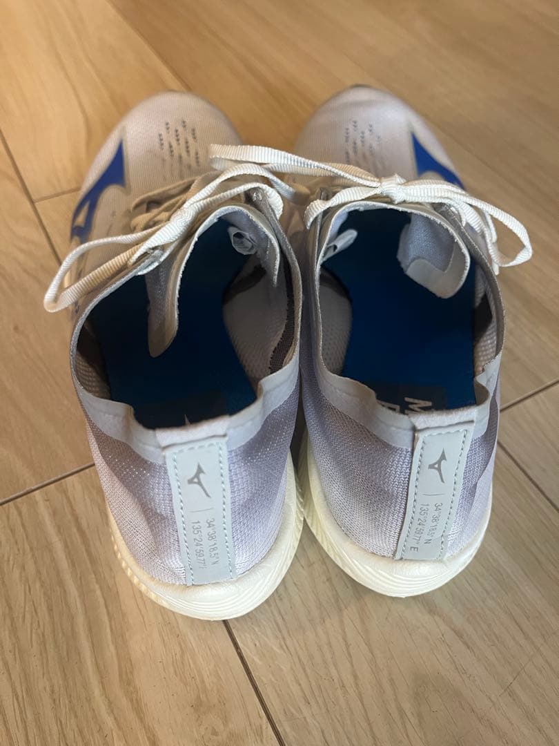 Mizuno ランニングシューズ ウェーブリベリオンプロナチュラル 26cm