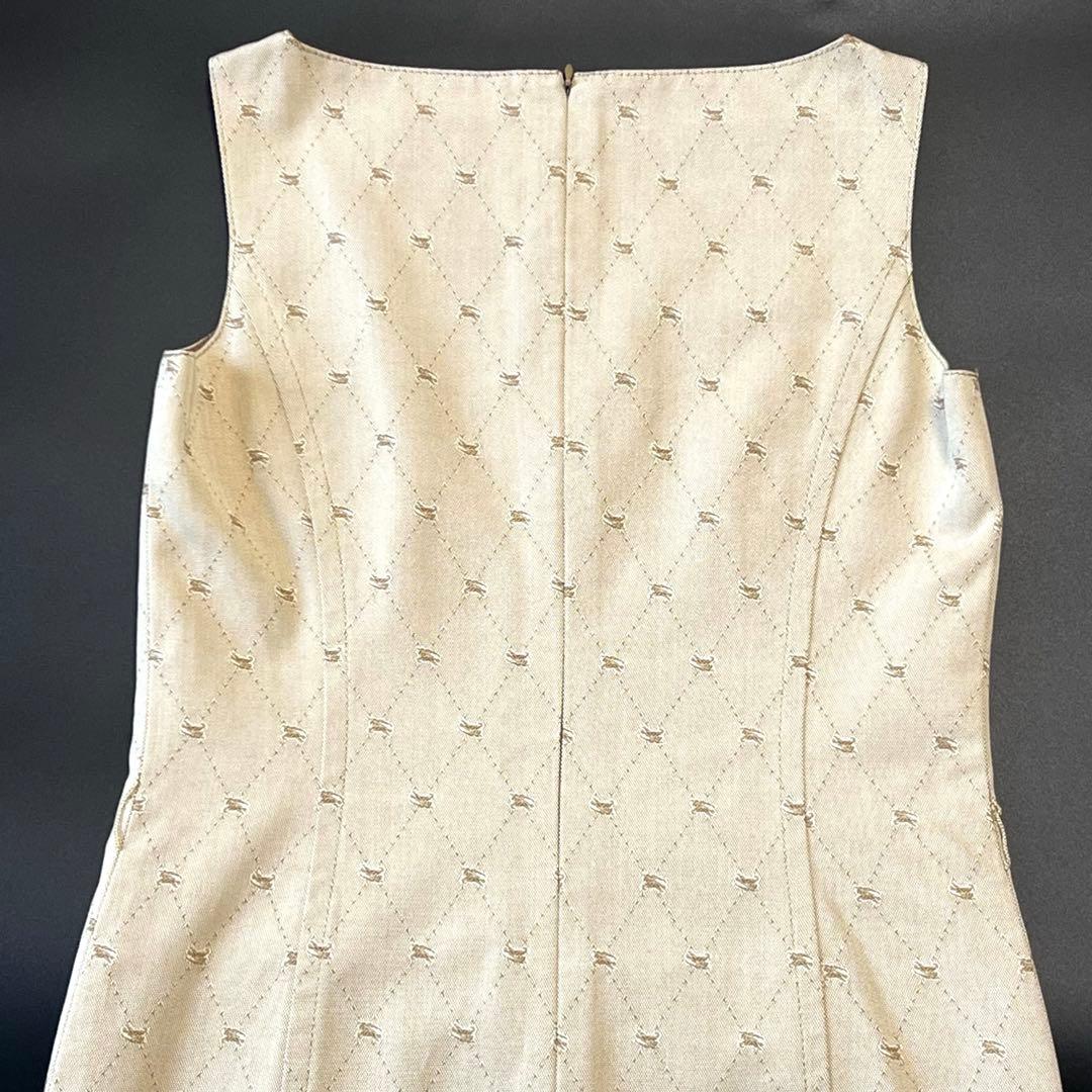 未使用級✨バーバリーブルーレーベル スカジャン 総柄 ホースロゴ刺繍 ベージュ