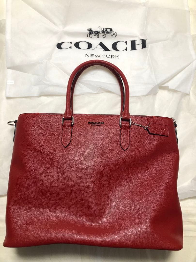 COACH レッド トートバッグ 外ポケット付き
