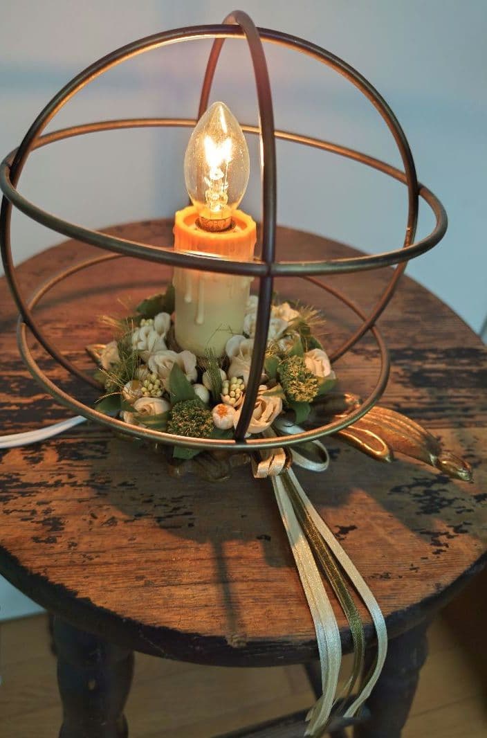 フランスアンティーク✨️キャンドル テーブルランプ　布花リース✩メタルシェード付