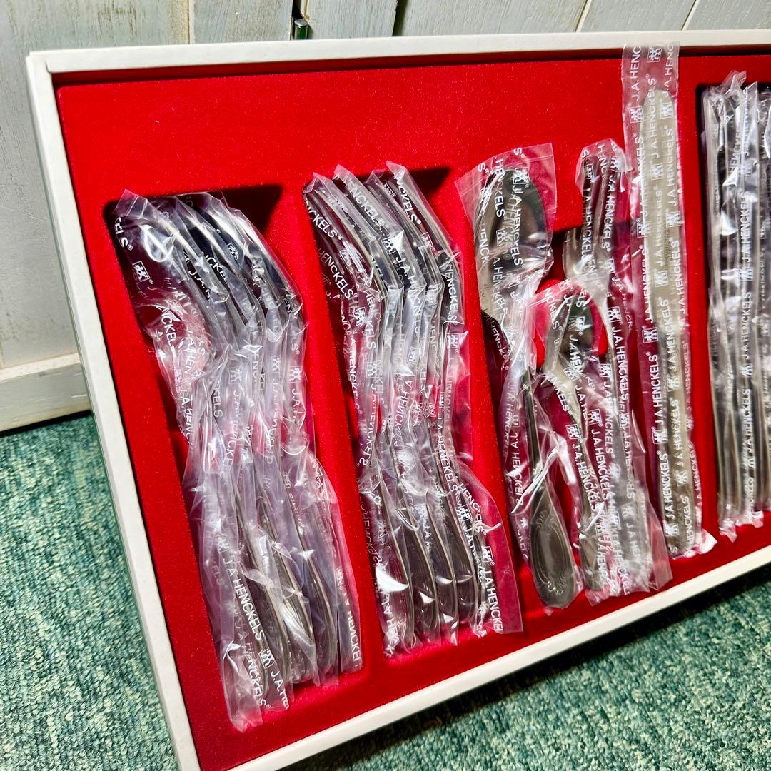 ツヴィリング ヘンケルス カトラリーセット ピロシュカ　ディナーセット 30本