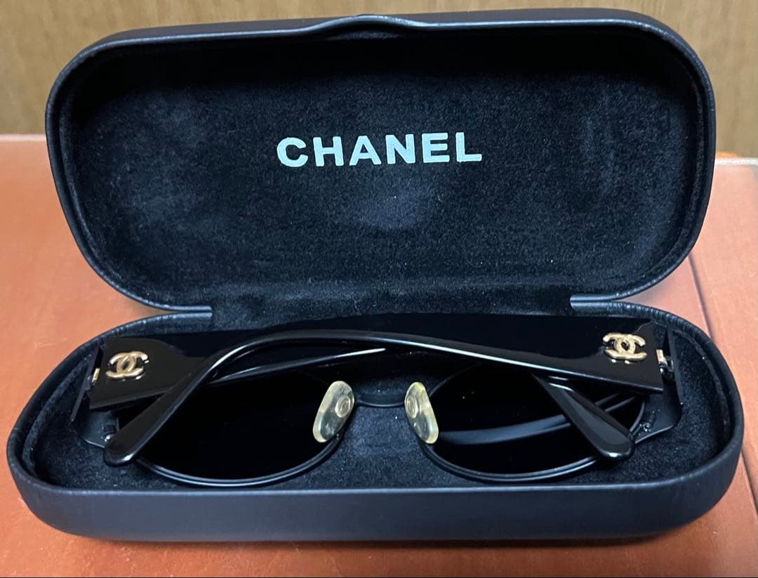 CHANEL サングラス 専用ケース付き