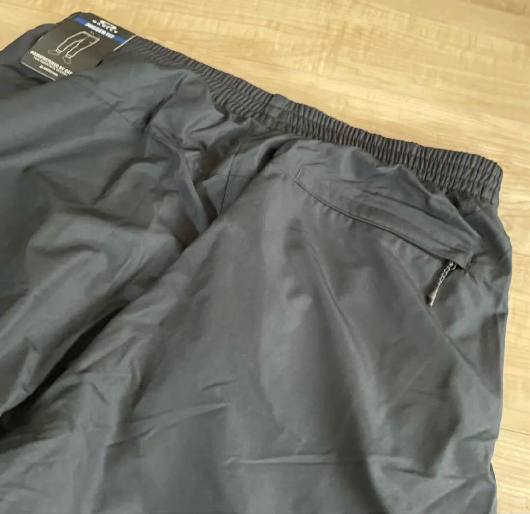 オークリー　メンズ　ウィンドブレーカー　軽量　撥水　ブラック　黒　上下　M