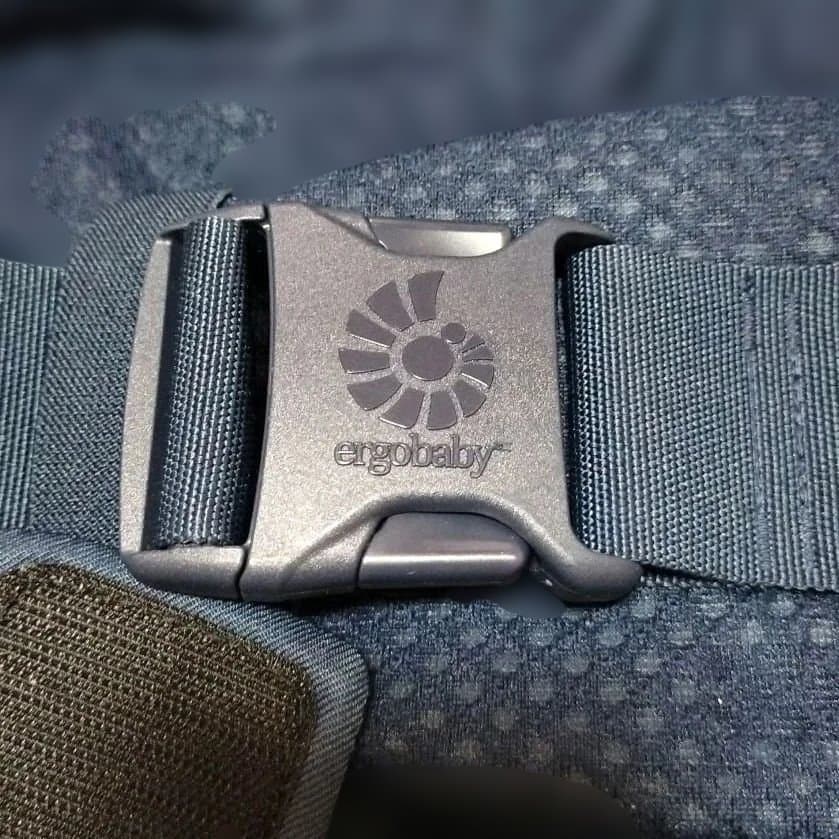 【極美品】エルゴベビー OMNI 抱っこ紐 ミッドナイトブルー
