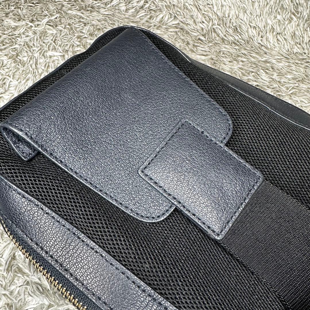 【極美品】ポールスミス　ショルダーバッグ マルチストライプ　ネイビー　レザー