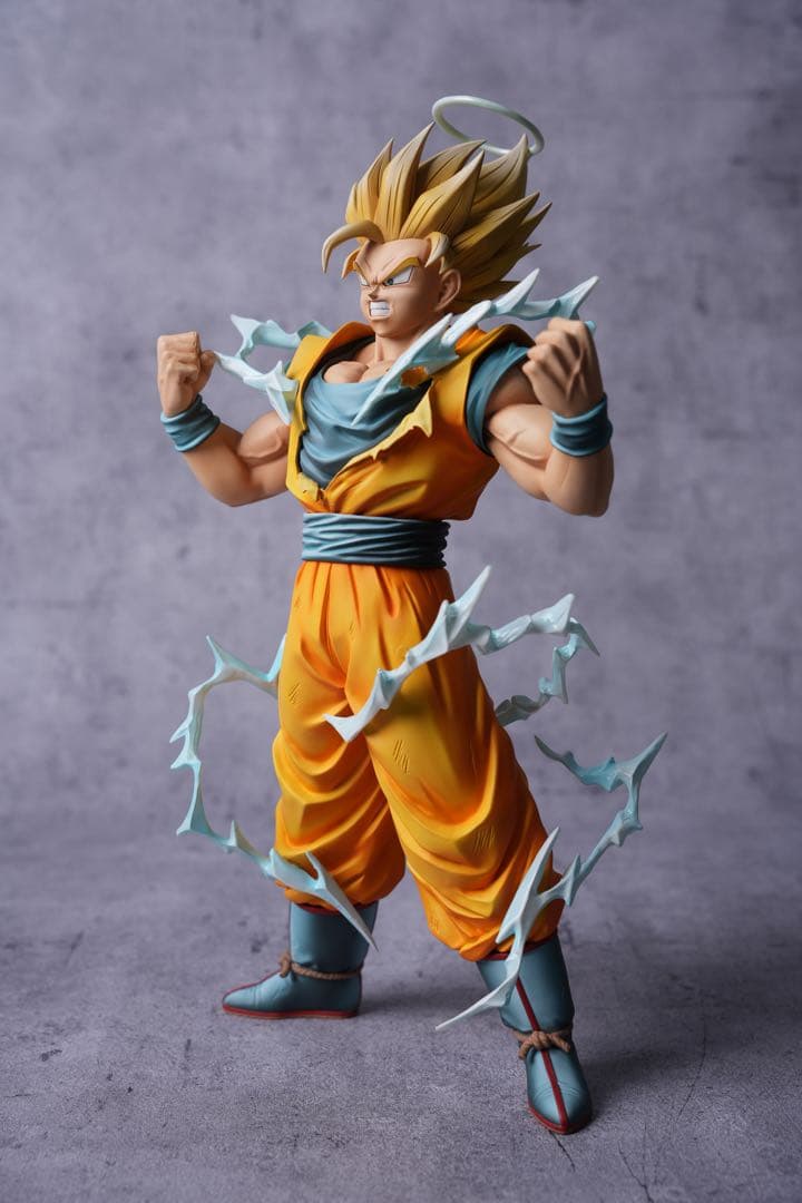 ドラゴンボール 初の超サイヤ人孫悟空 超サイヤ人2の形態運命の対決フルリペイント