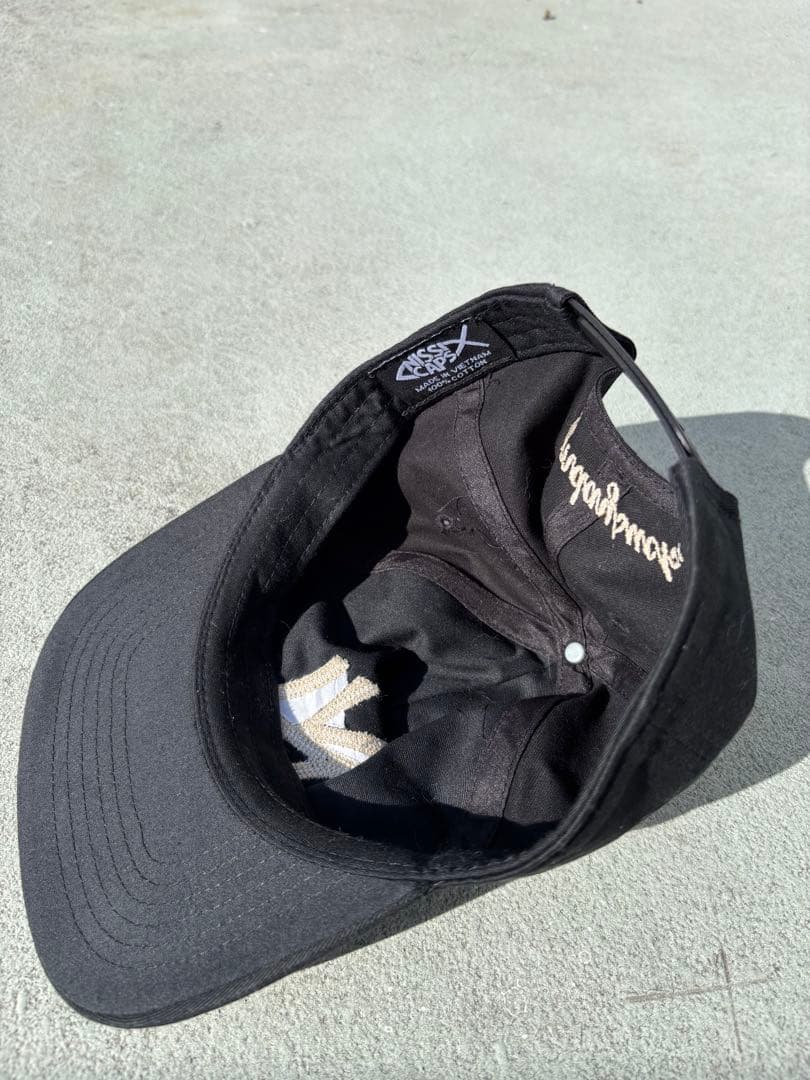 Monday Suck ブラックキャップ