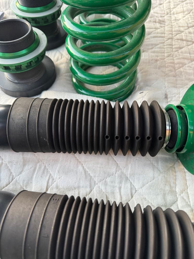 ほぼ新品 TEIN 車高調 レクサス GS300h AWL10