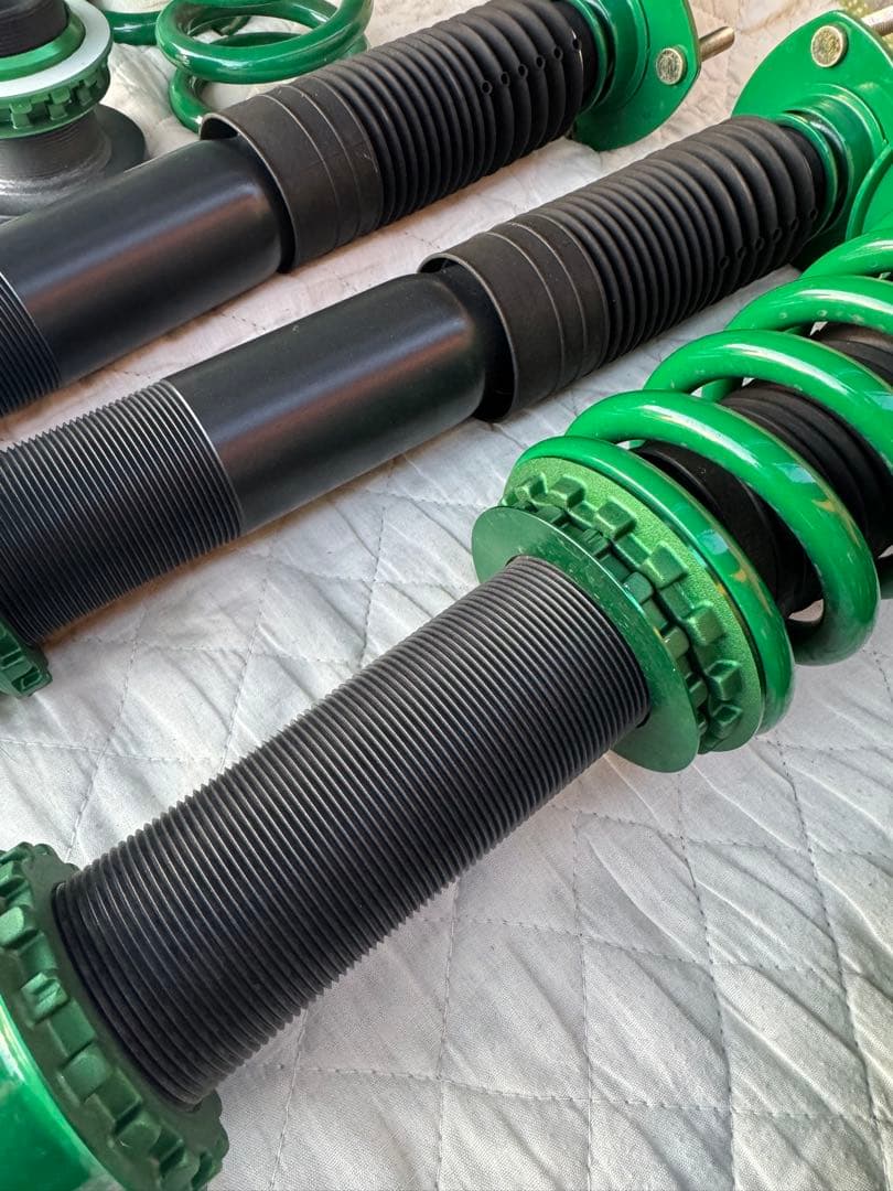 ほぼ新品 TEIN 車高調 レクサス GS300h AWL10